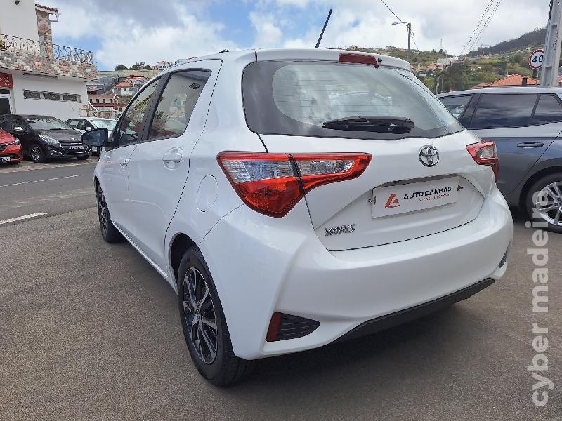 TOYOTA YARIS comfort plus Gasolina
