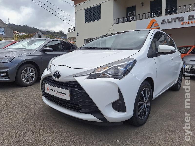 TOYOTA YARIS comfort plus Gasolina