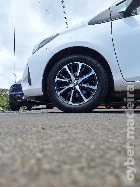 TOYOTA YARIS comfort plus Gasolina