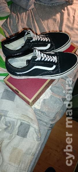 Vans 44