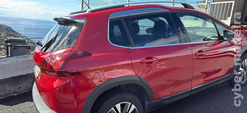 PEUGEOT 2008 1.5 blue HDi Gasóleo
