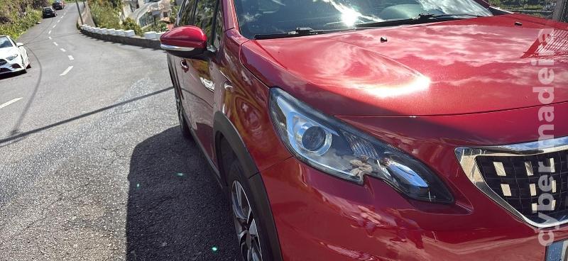 PEUGEOT 2008 1.5 blue HDi Gasóleo
