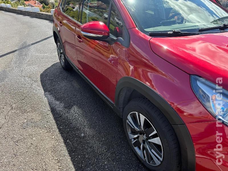 PEUGEOT 2008 1.5 blue HDi Gasóleo