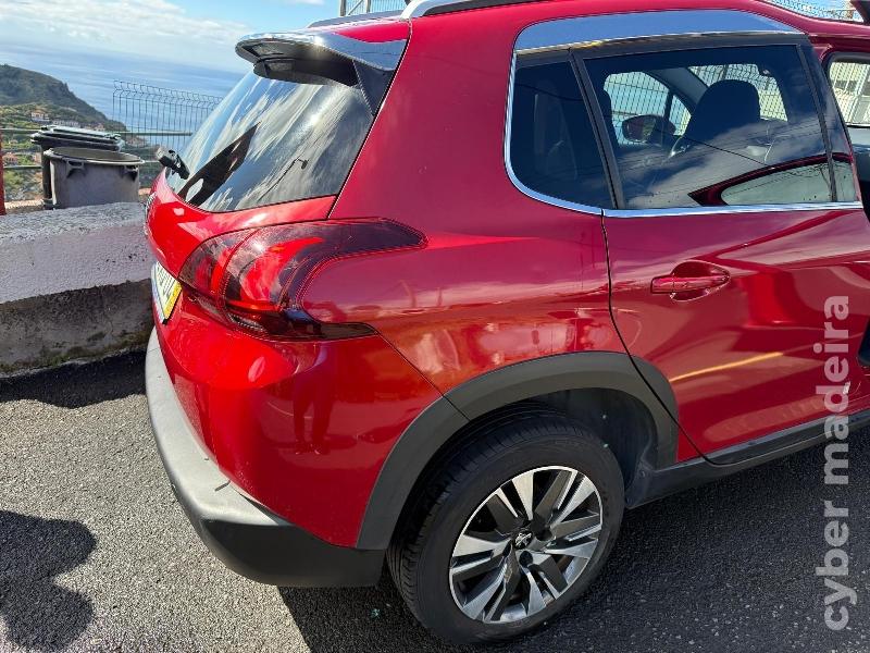 PEUGEOT 2008 1.5 blue HDi Gasóleo
