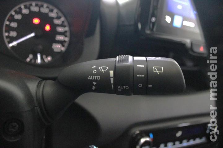 TOYOTA YARIS 1.5 HDF COMFORT HÍBRIDO/GASOLINA Híbrido