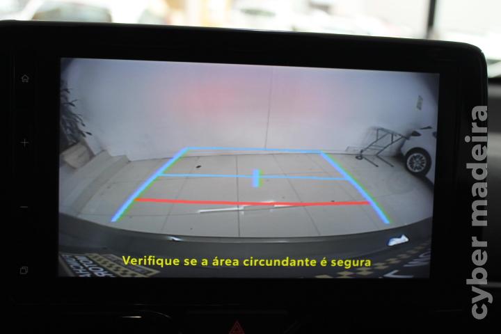TOYOTA YARIS 1.5 HDF COMFORT HÍBRIDO/GASOLINA Híbrido