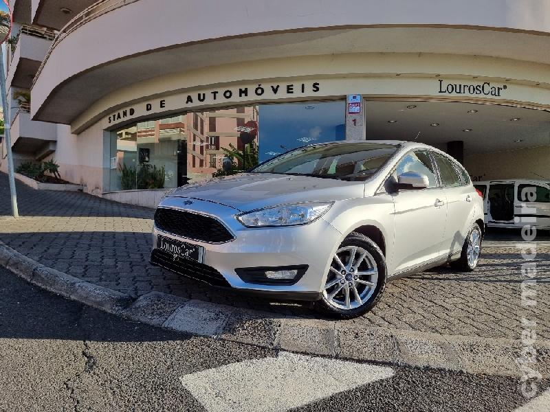FORD FOCUS Focus 1.5 TDCi Titanium 5p 120Cv Cx.6 Nacional Gasóleo
