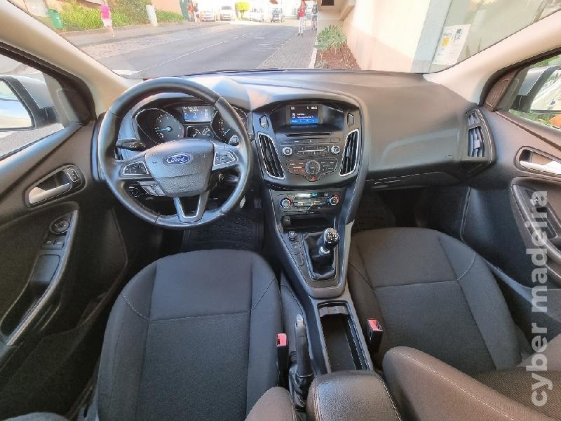 FORD FOCUS Focus 1.5 TDCi Titanium 5p 120Cv Cx.6 Nacional Gasóleo