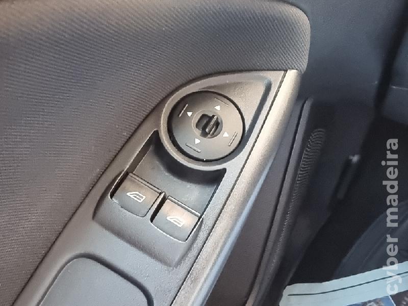 FORD FOCUS Focus 1.5 TDCi Titanium 5p 120Cv Cx.6 Nacional Gasóleo