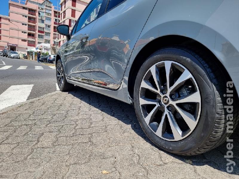 RENAULT CLIO Clio 1.0 TCe Techno 92cv 5p Cx.6 Gasolina
