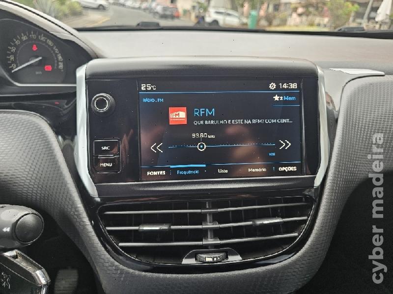 PEUGEOT 2008 1.2 82CV SUV STYLE 2018 C/CAM Gasolina