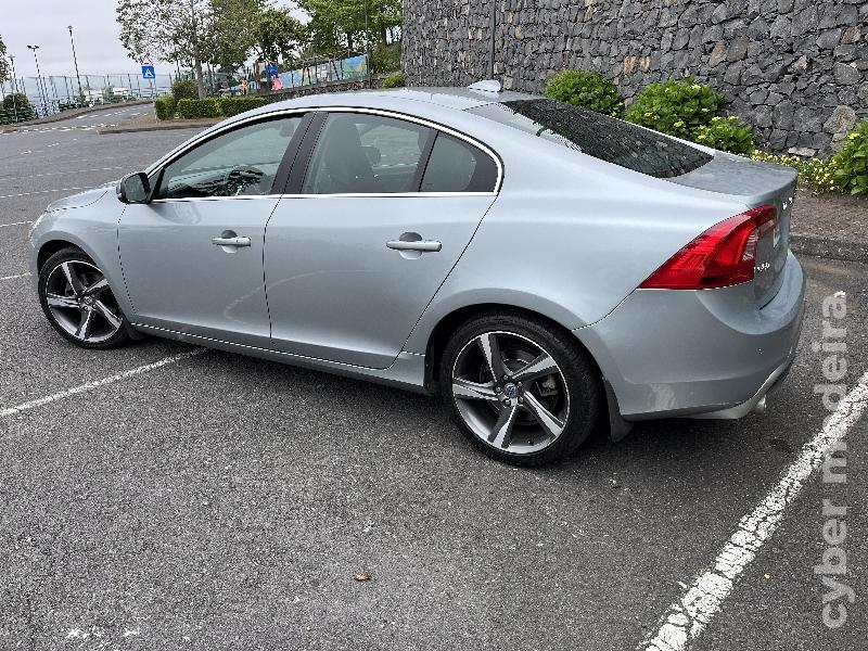 VOLVO S60 D2 Gasóleo