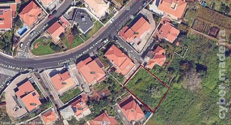 Terreno T3 para Venda