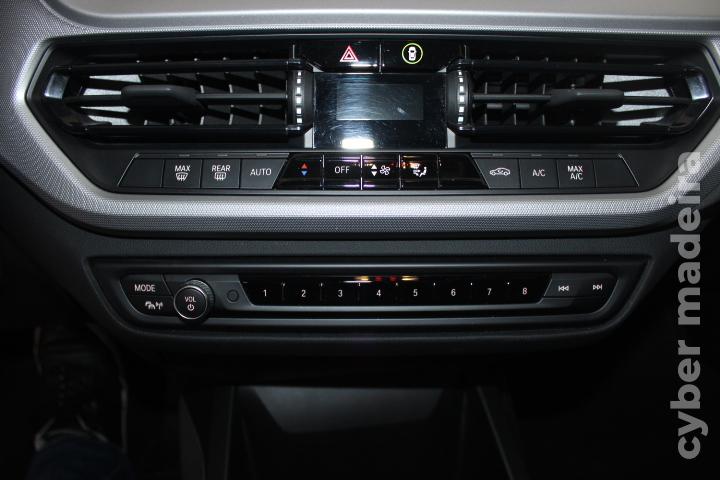BMW Serie 1 116D Corporate Edition Caixa Automática Gasóleo