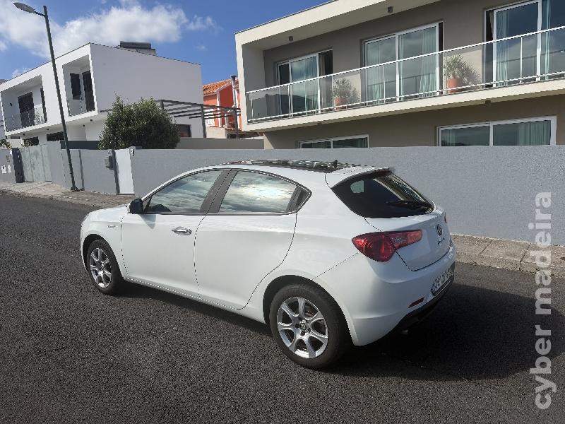 ALFA ROMEO GIULIETTA Com extras Gasóleo