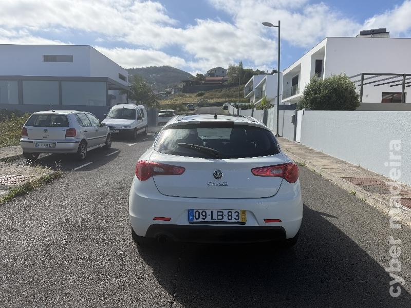ALFA ROMEO GIULIETTA Com extras Gasóleo