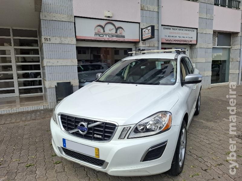 VOLVO XC 60 D4 2.0 R-Design Gasóleo