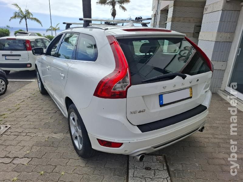 VOLVO XC 60 D4 2.0 R-Design Gasóleo