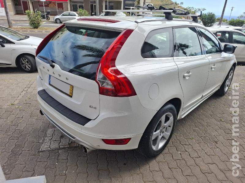 VOLVO XC 60 D4 2.0 R-Design Gasóleo