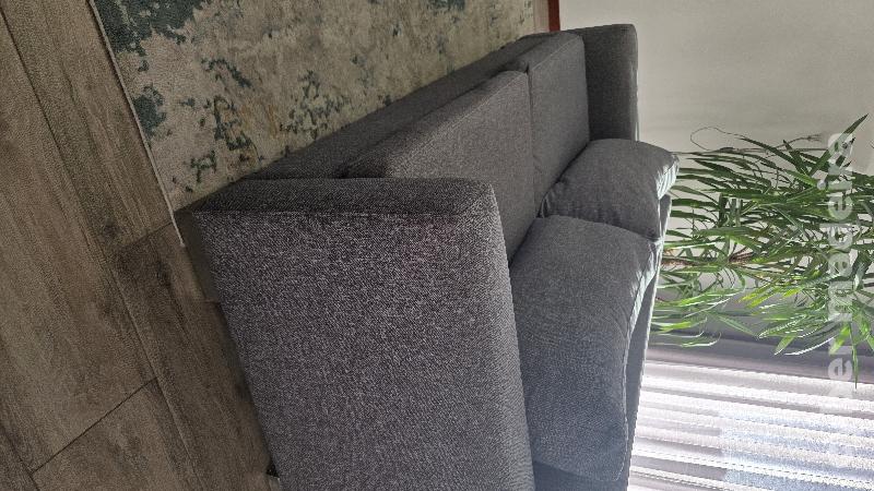 Sofá 240x90cm mais repousa pés 80x80cm