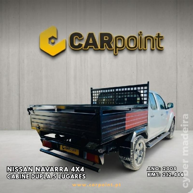 NISSAN NAVARRA 4X4 Cabine Dupla 5 lugares Gasóleo