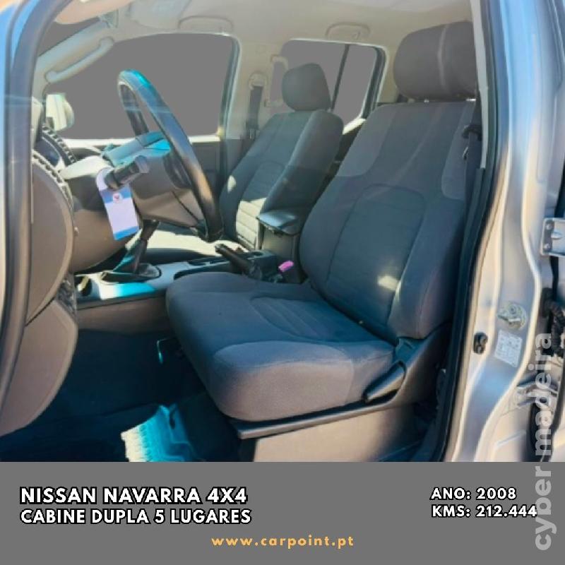 NISSAN NAVARRA 4X4 Cabine Dupla 5 lugares Gasóleo