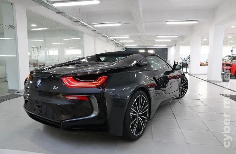 BMW I8 Roadster Híbrido