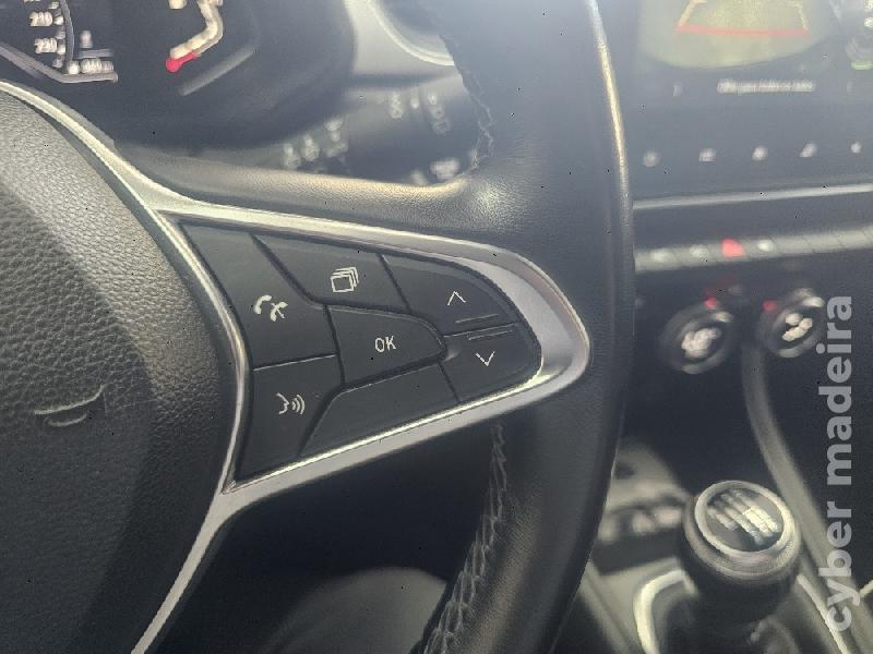 RENAULT CAPTUR Captur TCe 92CV Techno SUV CX6 2023 Gasolina