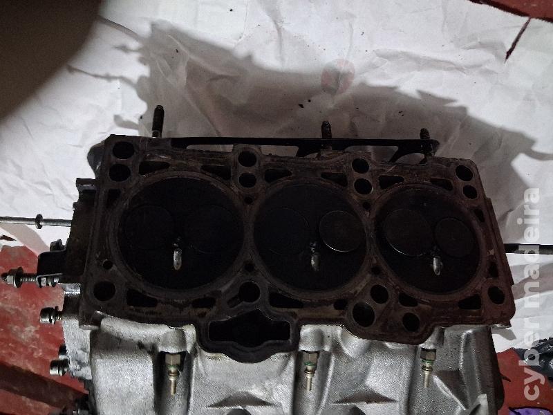 Cabeca do motor 1.4 tdi de 2008 3 cilindros