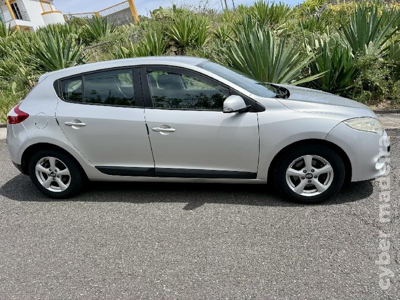 RENAULT MEGANE 1.5 dci Gasóleo