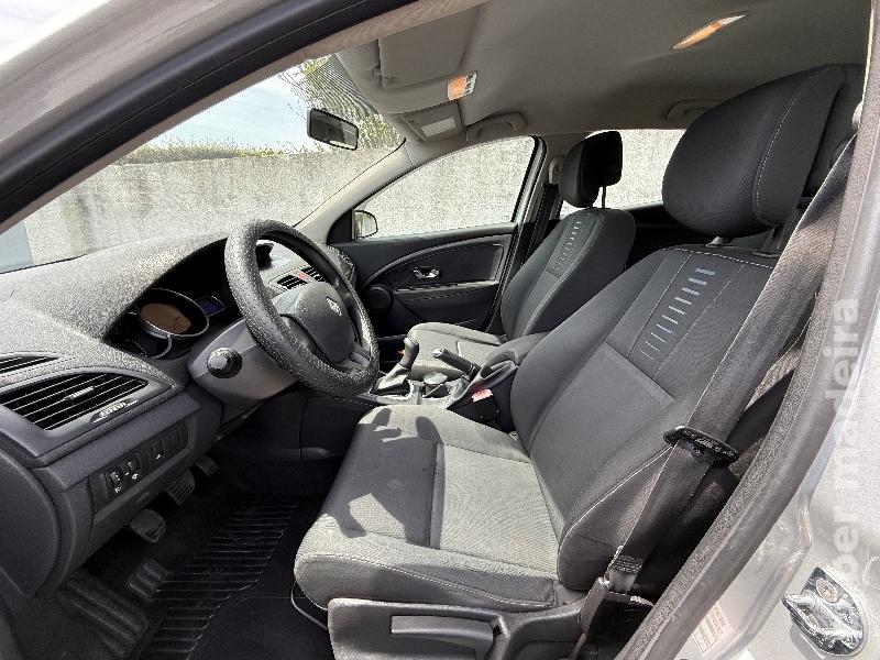 RENAULT MEGANE 1.5 dci Gasóleo