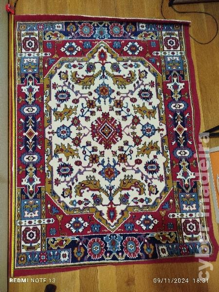 Tapete Estilo Oriental Clássico (163 cm) – Como Novo