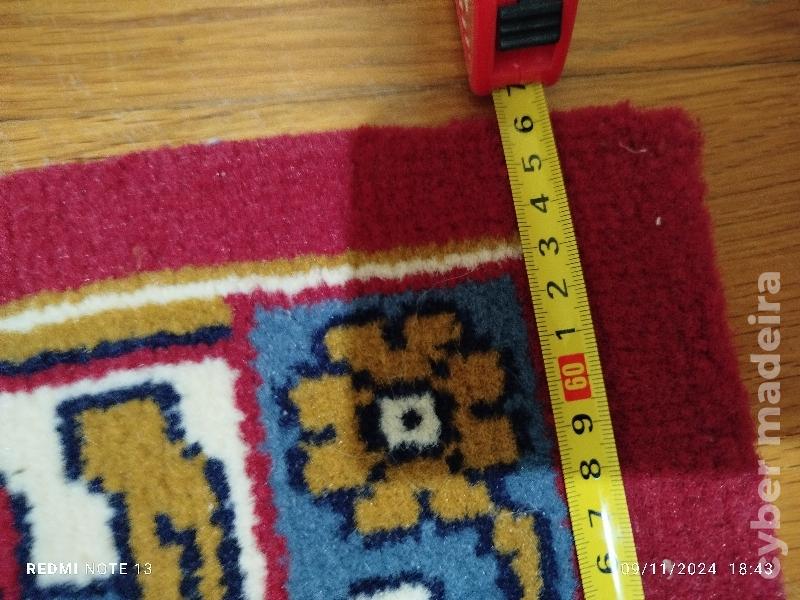 Tapete Estilo Oriental Clássico (1.34 x 66 cm) – Como Novo