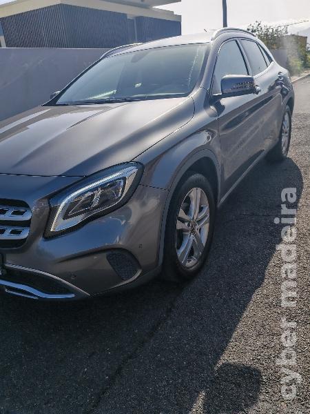 MERCEDES GLA 220 d 4 Matic Gasóleo