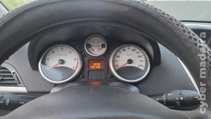 PEUGEOT 207 1.4 Hdi Gasóleo