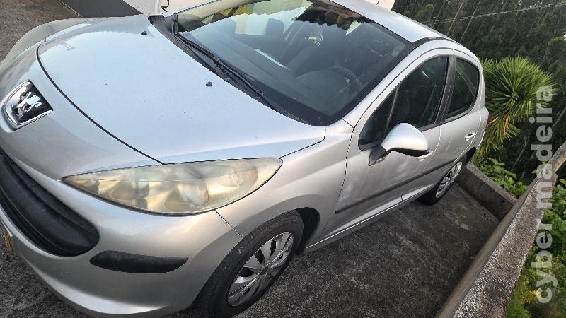 PEUGEOT 207 1.4 Hdi Gasóleo
