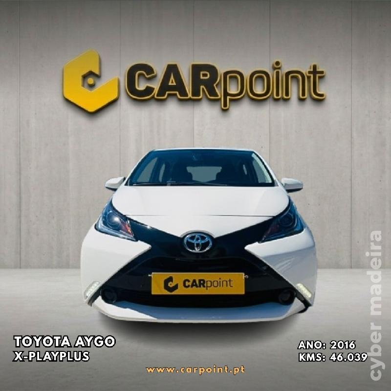 TOYOTA AYGO X-Play Plus Gasolina