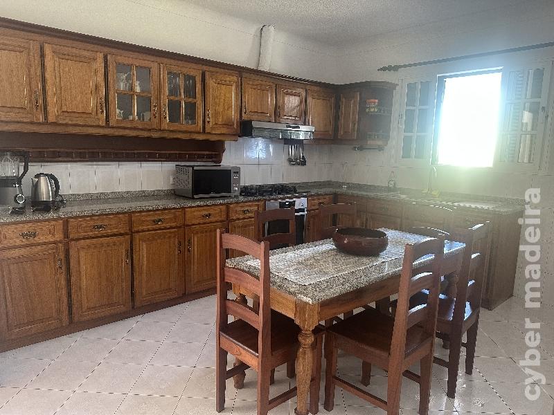 Moradia T4 para Arrendamento