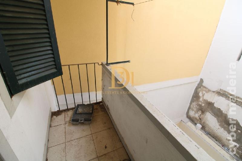 Prédio T2 para Venda