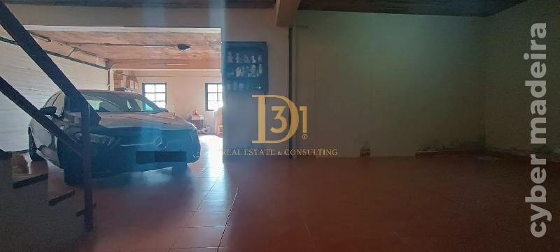 Moradia T4 para Venda