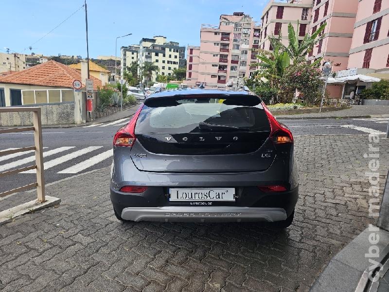 VOLVO V40 1.6 D2 Cross Country 115cv Cx.6 5p Gasóleo