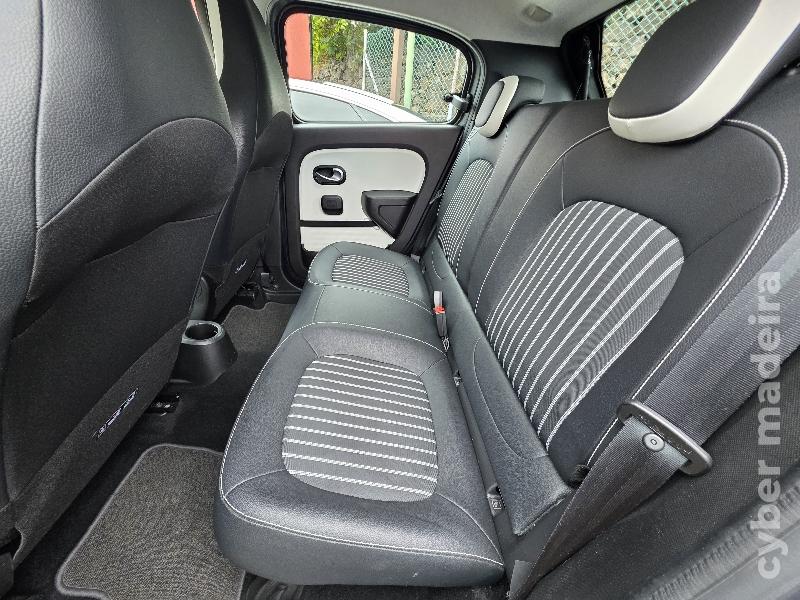 RENAULT TWINGO ZE 22KWh INTENS 82cv Eléctrico