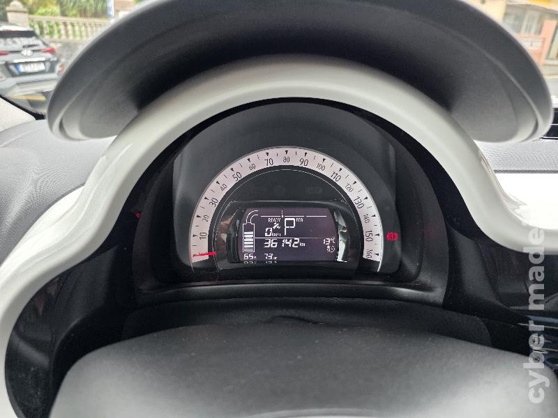 RENAULT TWINGO ZE 22KWh INTENS 82cv Eléctrico