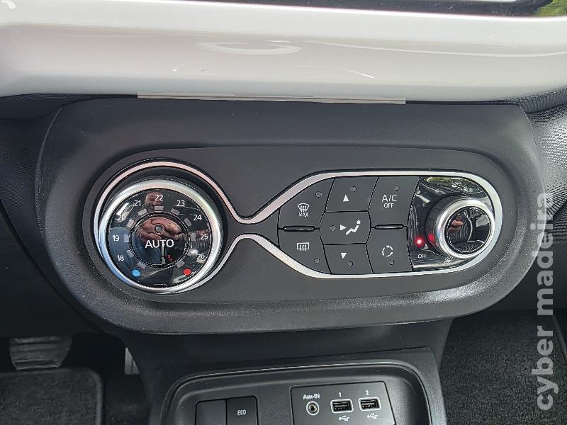 RENAULT TWINGO ZE 22KWh INTENS 82cv Eléctrico