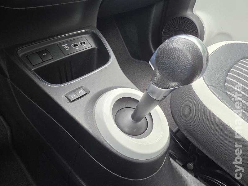 RENAULT TWINGO ZE 22KWh INTENS 82cv Eléctrico