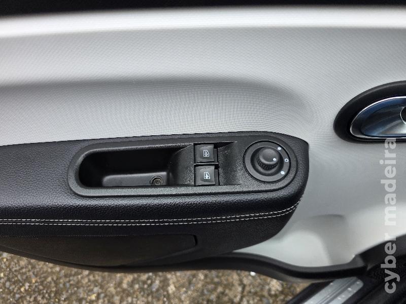 RENAULT TWINGO ZE 22KWh INTENS 82cv Eléctrico