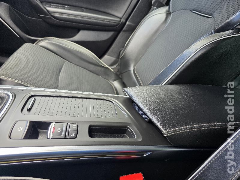 RENAULT MEGANE ST 1.5 dci Bose Edition 115cv Gasóleo