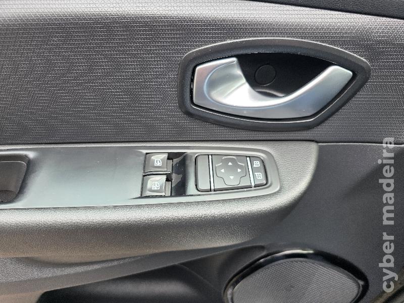 RENAULT CLIO ST TCE LIMITED 90cv Gasolina