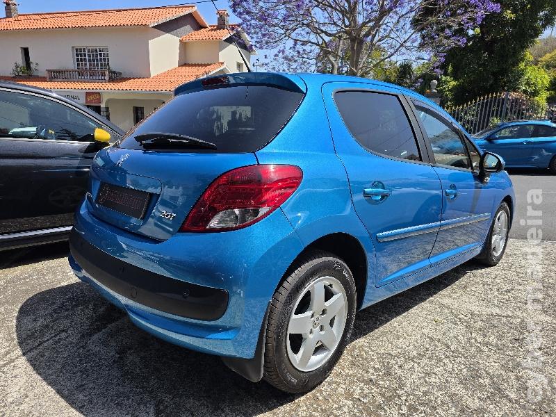 PEUGEOT 207 1.4 TRENDY 95cv Gasolina