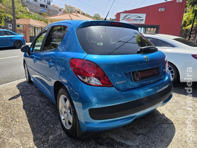 PEUGEOT 207 1.4 TRENDY 95cv Gasolina